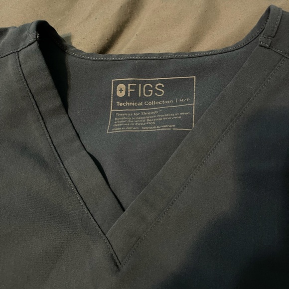 Figs 4 set Dark Harbor medium Petite - Picture 3 of 7